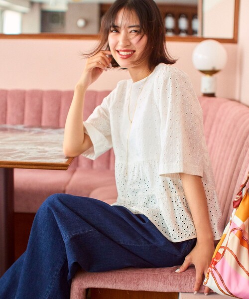 25SS【23区】エンブロイダリーレースフリルブラウス　ブラック　3 新色追加】エンブロイダリーレースフリル ブラウス / 組曲