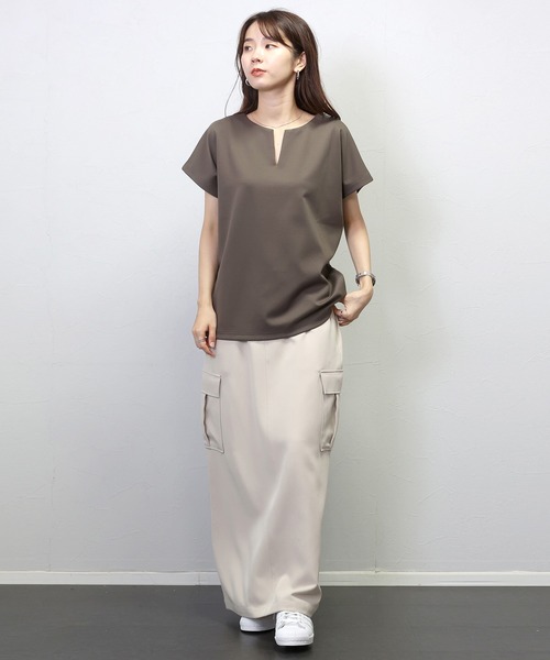 Aletta vita(アレッタビータ)の「スリットネックポンチコクーンフレンチプルオーバー(Tシャツ/カットソー・レディース・ブラック/オフホワイト/ベージュ/チョコ・FREE)」の20枚目の写真
