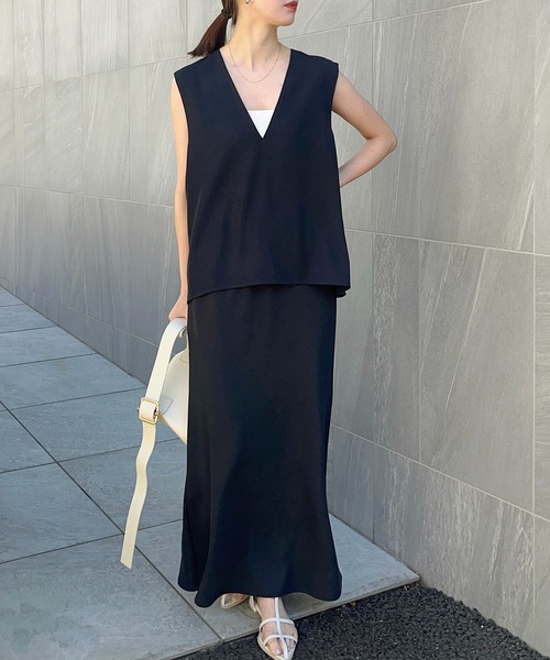 meilmada（メイルマダ）の「Vネックツイルベスト（ベスト・レディース・ベージュ/ネイビー/グレー/ネイビー系1/ベージュ系1・FREE）」の18枚目の写真