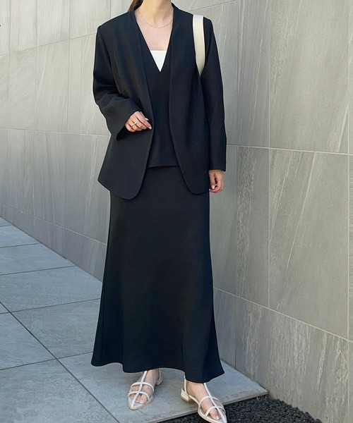 meilmada（メイルマダ）の「Vネックツイルベスト（ベスト・レディース・ベージュ/ネイビー/グレー/ネイビー系1/ベージュ系1・FREE）」の21枚目の写真