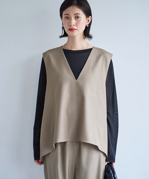 meilmada（メイルマダ）の「Vネックツイルベスト（ベスト・レディース・ベージュ/ネイビー/グレー/ネイビー系1/ベージュ系1・FREE）」の6枚目の写真