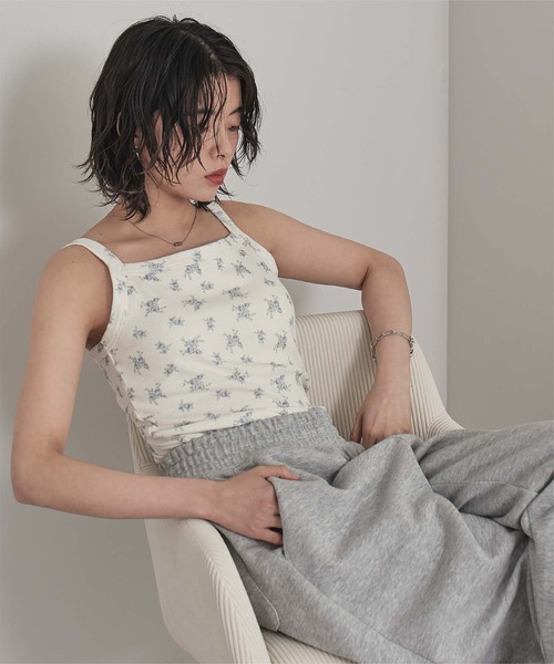 miette(ミエット)の「カップ付き小花柄サーマルキャミ(キャミソール・レディース・ピンク/ホワイト系その他/オフホワイト・FREE)」の5枚目の写真