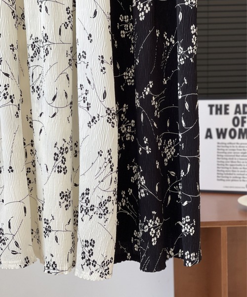 Alum'（アルム）の「フラワーワッシャーキャミワンピース（ワンピース・レディース・ブラック/アイボリー・FREE）」の19枚目の写真