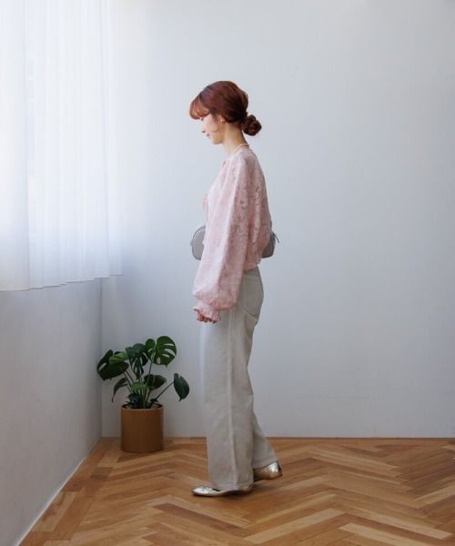 flower(フラワー)の「ボタニカルシアートップ(シャツ/ブラウス・レディース・ホワイト/アイボリー/ブルー/ピンク・FREE)」の21枚目の写真