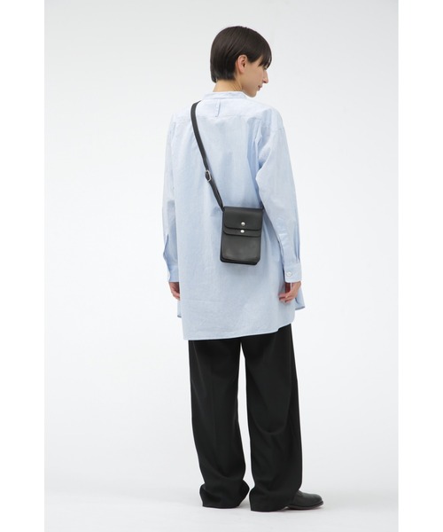 MARGARET HOWELL（マーガレットハウエル）の「VEGITABLE TANNED LEATHER（ショルダーバッグ・レディース・ブラック/オリーブ・FREE）」の8枚目の写真