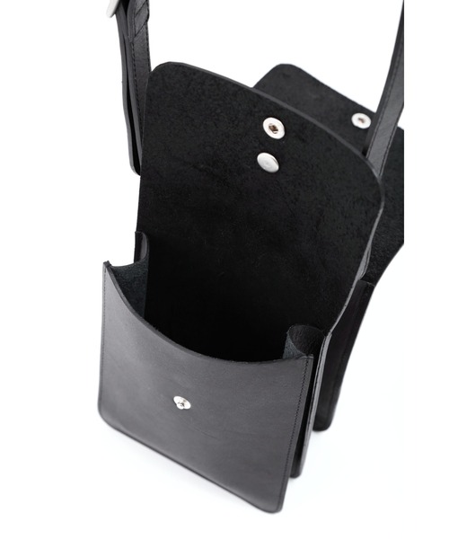 MARGARET HOWELL（マーガレットハウエル）の「VEGITABLE TANNED LEATHER（ショルダーバッグ・レディース・ブラック/オリーブ・FREE）」の6枚目の写真