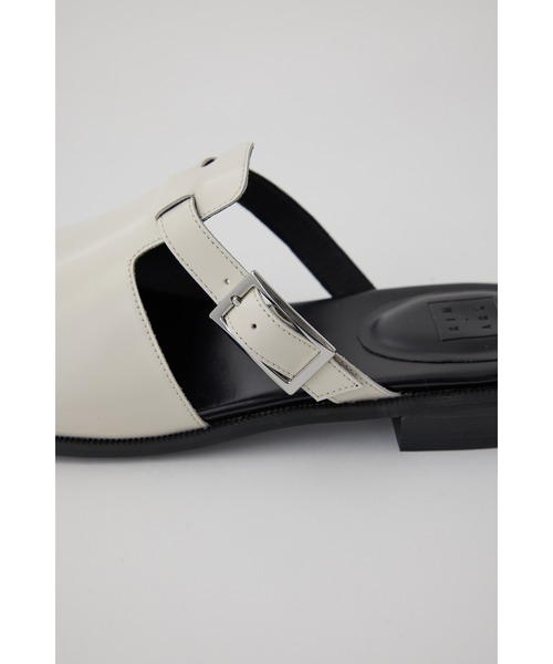 RIM.ARK(リムアーク)の「Thumb leather flat sandal サムレザーフラットサンダル(サンダル・レディース・ブラック/アイボリー・36/37/38/39)」の20枚目の写真