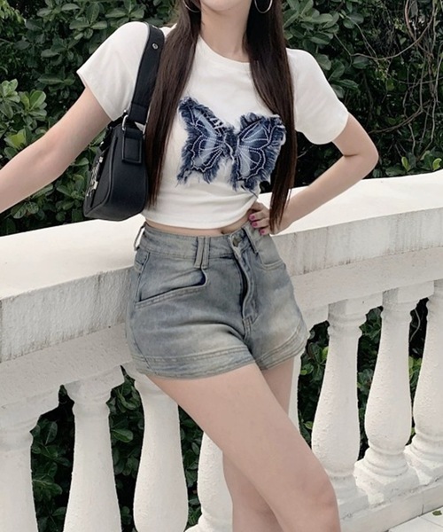 Lace Ladies(レースレディース)の「バタフライ クロップド丈 クルーネック 半袖 Tシャツ(Tシャツ/カットソー・レディース・ホワイト/ブラック・M/XL)」の9枚目の写真