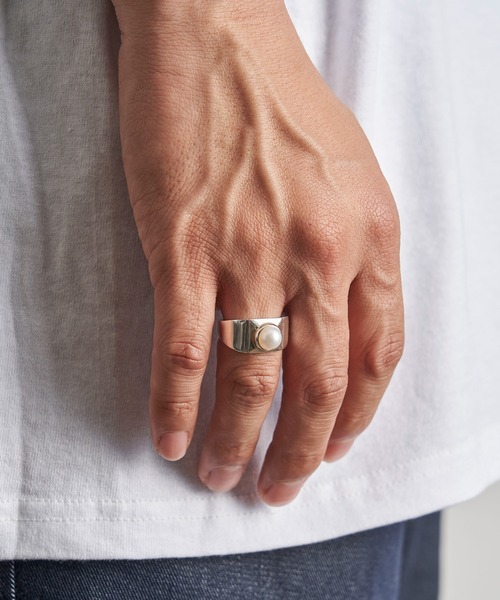 LAMBDA(ラムダ)の「パールカレッジリング(リング・メンズ・シルバー系その他・#9/#11/#13/#15/#17/#19)」の8枚目の写真