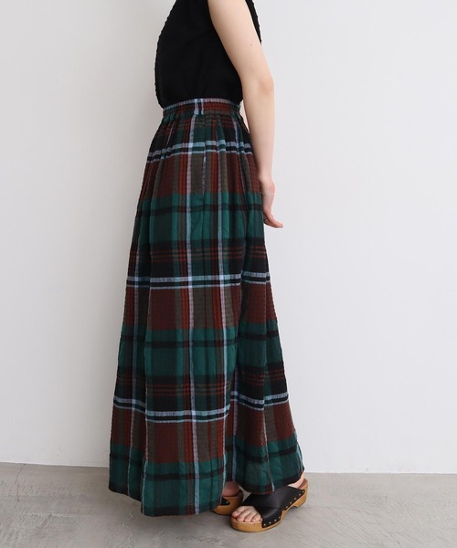 l'atelier du savon（アトリエドサボン）の「高島ちぢみbig check スカート（スカート・レディース・ホワイト/グリーン・FREE）」の5枚目の写真