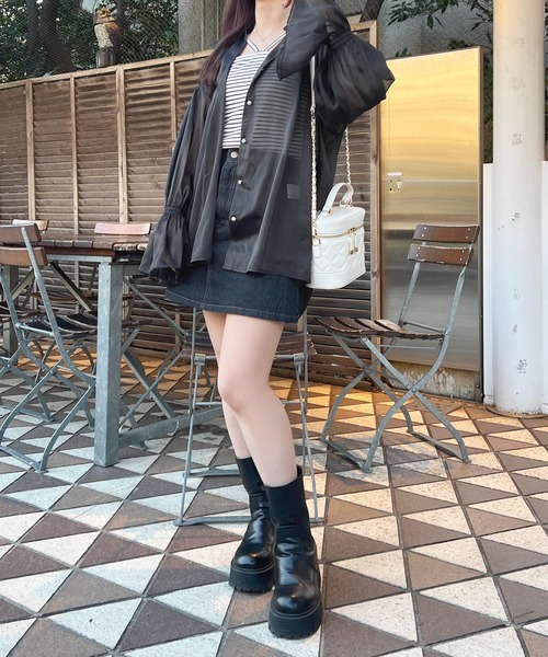 apres jour(アプレジュール)の「キャンディースリーブラメシアーシャツ(シャツ/ブラウス・レディース・オフホワイト/アイボリー/ブラック/ベビーピンク・フリー/X-LARGE)」の15枚目の写真