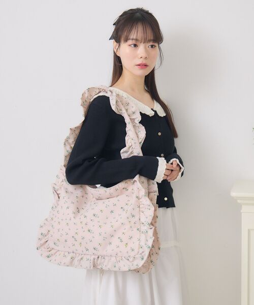 ems excite（エムズエキサイト）の「フリルトートバッグ（ショルダーバッグ・レディース・ナチュラル/ブラック・ONE SIZE）」の8枚目の写真