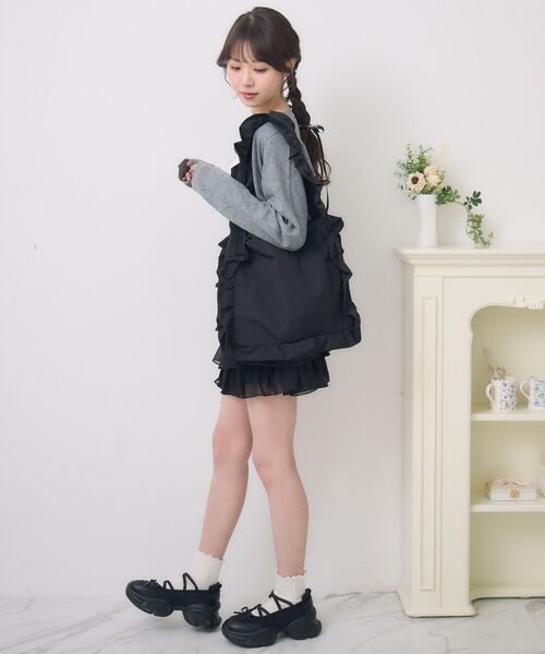 ems excite（エムズエキサイト）の「フリルトートバッグ（ショルダーバッグ・レディース・ナチュラル/ブラック・ONE SIZE）」の14枚目の写真