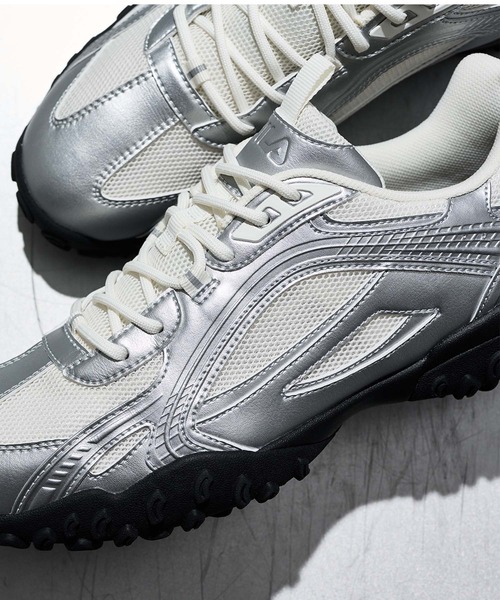 FILA スニーカー　韓国　シルバー　エシャッペ 韓国FILA(フィラ)限定「ECHAPPE SILVER MOON(エシャペシルバー