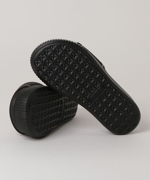 PUMA(プーマ)の「プーマ PUMA プラットフォーム スライド MU_(サンダル・レディース・ブラック×ピンク・23.0cm/24.0cm/25.0cm/26.0cm)」の3枚目の写真