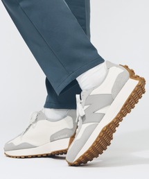 ニューバランス New Balance 327_