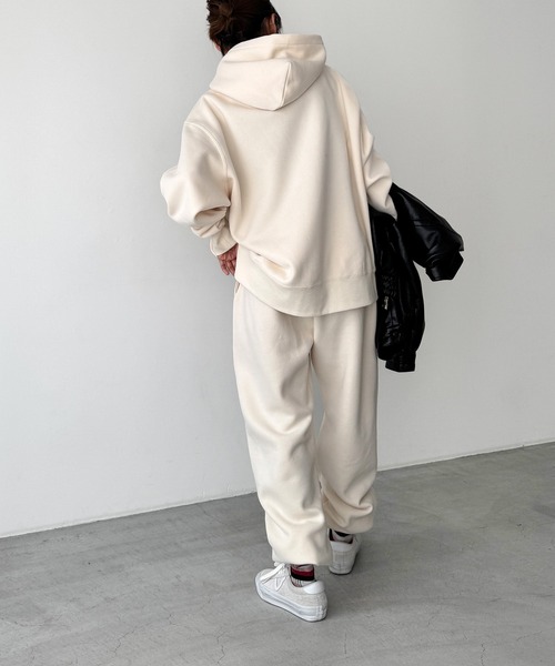 CANAL JEAN（キャナルジーン）の「Mac Murray　Mac Murray 刺繍スウェットパンツ（スウェットパンツ・レディース・クリーム/ネイビー・MEDIUM/LARGE）」の4枚目の写真