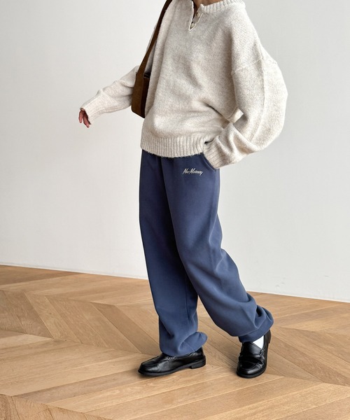 CANAL JEAN（キャナルジーン）の「Mac Murray　Mac Murray 刺繍スウェットパンツ（スウェットパンツ・レディース・クリーム/ネイビー・MEDIUM/LARGE）」の6枚目の写真