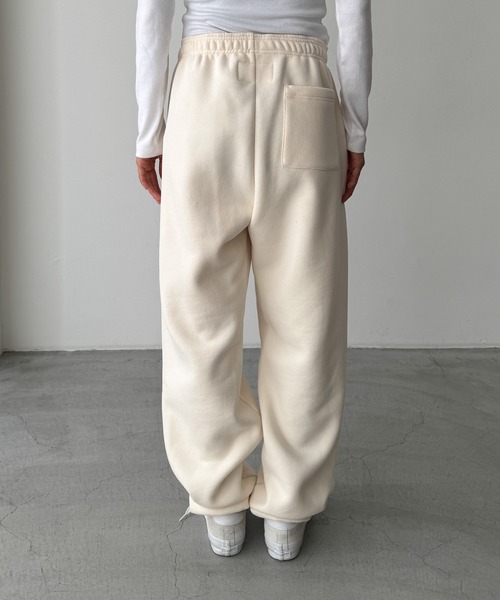 CANAL JEAN（キャナルジーン）の「Mac Murray　Mac Murray 刺繍スウェットパンツ（スウェットパンツ・レディース・クリーム/ネイビー・MEDIUM/LARGE）」の15枚目の写真