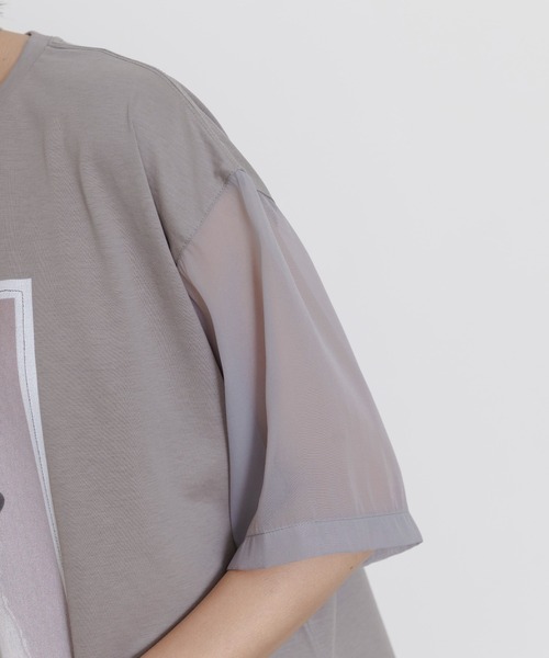 Eimee Law(エイミーロウ)の「モノクロフォトptシアー袖Tシャツ(Tシャツ/カットソー・レディース・オフホワイト/モカ/ライトグレー/ブラック・FREE)」の16枚目の写真