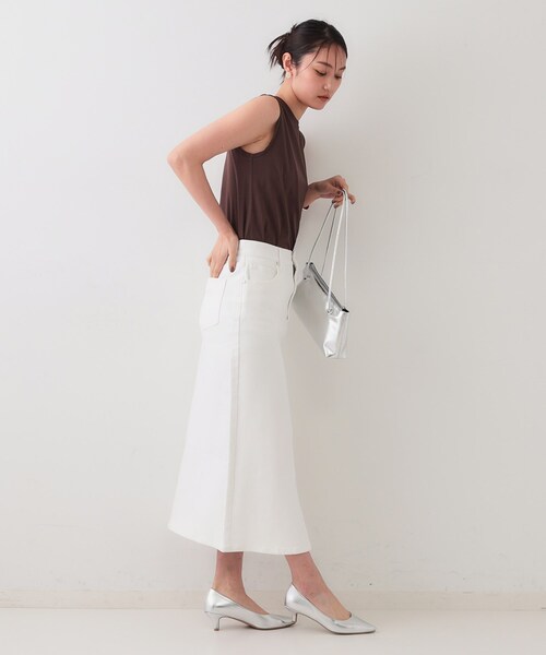 OPAQUE.CLIP（オペークドットクリップ）の「デニムナロースカート【洗濯機洗い可】（デニムスカート・レディース・ホワイト/ライトブルー・38/40/42）」の5枚目の写真