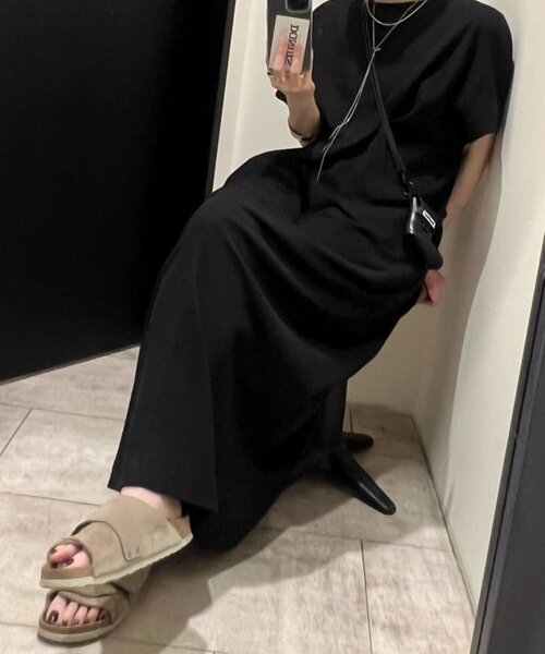 ear PAPILLONNER（イアパピヨネ）の「カットマキシワンピース【SUM1 STYLE(スミスタイル)】（ワンピース・レディース・ブラック/ブルー/サンドベージュ・FREE）」の6枚目の写真