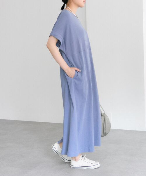 ear PAPILLONNER（イアパピヨネ）の「カットマキシワンピース【SUM1 STYLE(スミスタイル)】（ワンピース・レディース・ブラック/ブルー/サンドベージュ・FREE）」の11枚目の写真