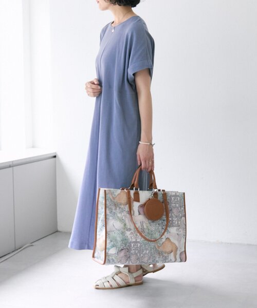 ear PAPILLONNER（イアパピヨネ）の「カットマキシワンピース【SUM1 STYLE(スミスタイル)】（ワンピース・レディース・ブラック/ブルー/サンドベージュ・FREE）」の8枚目の写真