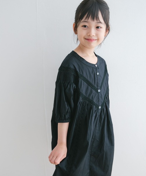 URBAN RESEARCH DOORS（アーバンリサーチドアーズ）の「ハシゴレースワンピース(KIDS)（ワンピース・キッズ・ブルー/ホワイト系その他/ブラック・120/105/135）」の3枚目の写真