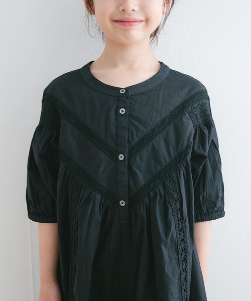 URBAN RESEARCH DOORS（アーバンリサーチドアーズ）の「ハシゴレースワンピース(KIDS)（ワンピース・キッズ・ブルー/ホワイト系その他/ブラック・120/105/135）」の4枚目の写真