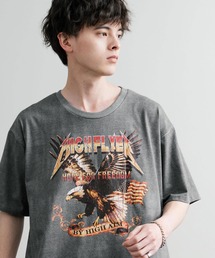 ピグメントライクグラフィックプリント半袖クルーネックTシャツ