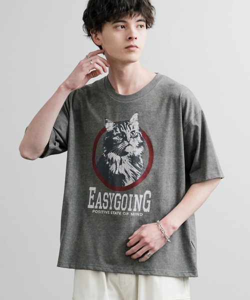 Rocky Monroe(ロッキーモンロー)の「ピグメントライクグラフィックプリント半袖クルーネックTシャツ(Tシャツ/カットソー・メンズ・F/E/A/D/C/B・M/LL/L)」の1枚目の写真