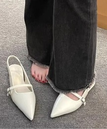 FREE BLUES（フリーブルース）の「ポイントトゥサンダル（サンダル）」