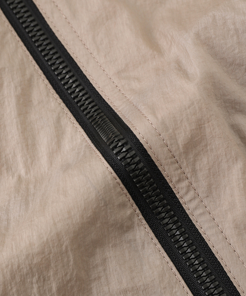 TATRAS（タトラス）の「【TATRAS/タトラス】LULIO ルーリオ フードジップブルゾン（マウンテンパーカー・メンズ・イエロー/ベージュ/ブラック・2/3）」の5枚目の写真