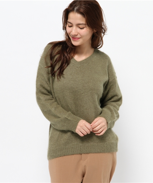 N.（N. Natural Beauty Basic）（エヌエヌナチュラルビューティーベーシック）の「【ViVi 2月号掲載】【mina 2月号掲載】アンゴラニットＶネックプルオーバー（ニット/セーター・レディース・ブルー/グレー/ベージュ/ホワイト/カーキ・MEDIUM）」の4枚目の写真