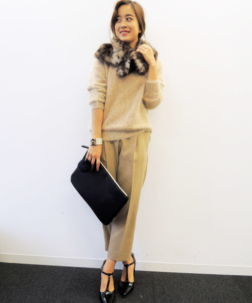 N.（N. Natural Beauty Basic）（エヌエヌナチュラルビューティーベーシック）の「【ViVi 2月号掲載】【mina 2月号掲載】アンゴラニットＶネックプルオーバー（ニット/セーター・レディース・ブルー/グレー/ベージュ/ホワイト/カーキ・MEDIUM）」の14枚目の写真