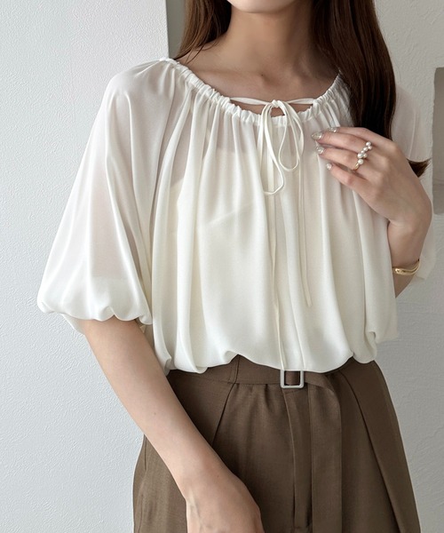 apres jour clair(アプレジュールクレア)の「【apres jour clair】2wayバルーン袖ブラウス(シャツ/ブラウス・レディース・グレー/ピンクベージュ/アイボリー・フリー/X-LARGE)」の2枚目の写真