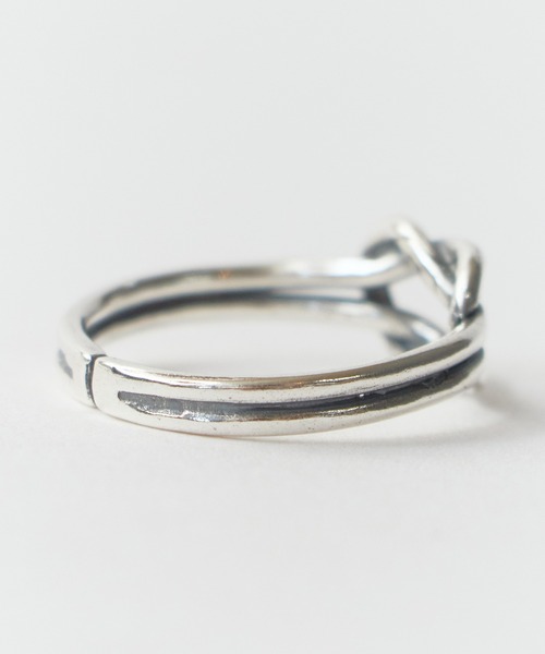 blatto（ブラット）の「blatto/ブラット 925シルバー デザイン リング（リング・メンズ・ゴールド系3/シルバー系その他5/シルバー系その他3/シルバー系1/シルバー系/ゴールド系1/シルバー系4/シルバー系2/シルバー系その他6/シルバー系その他4/シルバー系その他2/ゴールド系2/シルバー系5/シルバー系3/ブラック/ゴールド系/シルバー系9/シルバー系8/シルバー系7/シルバー系6・FREE）」の22枚目の写真