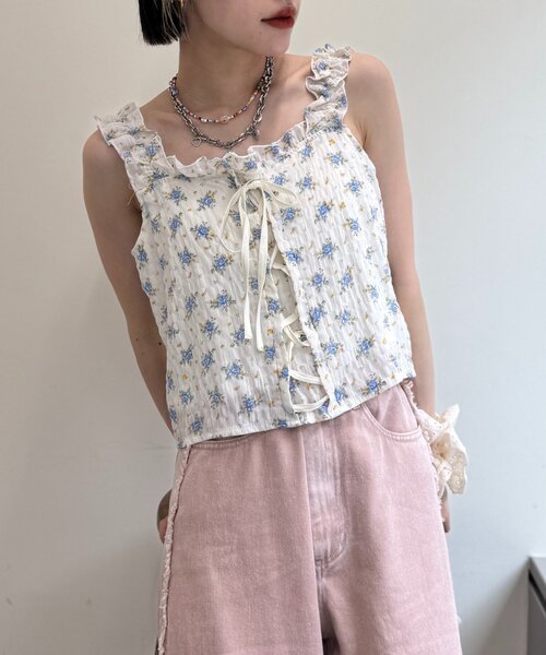 w closet(ダブルクローゼット)の「【3色展開】花柄シャーリングTOPS(Tシャツ/カットソー・レディース・ブルー/オレンジ/ピンク・FREE)」の20枚目の写真