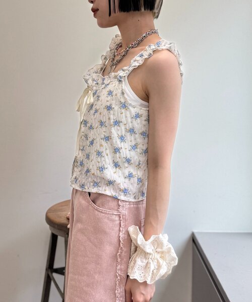 w closet(ダブルクローゼット)の「【3色展開】花柄シャーリングTOPS(Tシャツ/カットソー・レディース・ブルー/オレンジ/ピンク・FREE)」の22枚目の写真