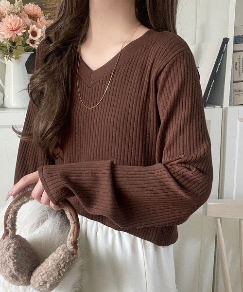 classicalelf（クラシカルエルフ）の「デコルテ美人。着映えVネックシンプルリブニット（長袖）（ニット/セーター・レディース・ベージュ/チャコール/ブラウン/ブラック/オフホワイト・LARGE/MEDIUM/SMALL/X-LARGE）」の22枚目の写真