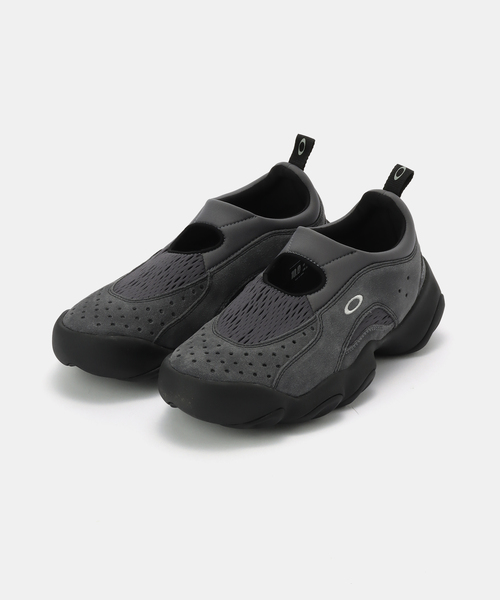OAKLEY(オークリー)の「【BRAIN DEAD×OAKLEY】 FLESH SANDAL S02004457D125(サンダル・レディース・ベージュ/その他・90/100)」の2枚目の写真