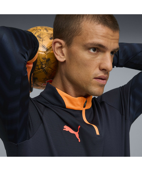 PUMA（プーマ）の「PUMA プーマ メンズ サッカー INDIVIDUALCUP クォータジップ トップ（ジャージ・メンズ・ブラック×ブルー/ブルー系その他2・XX-LARGE/X-LARGE/LARGE/SMALL/MEDIUM）」の14枚目の写真