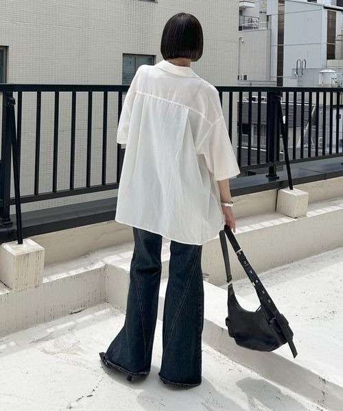 PAGEBOY（ページボーイ）の「スムースタッチルーズシャツ(半袖)（シャツ/ブラウス・レディース・ブラック/グレイッシュベージュ/レッド系その他4/オフホワイト・FREE）」の19枚目の写真