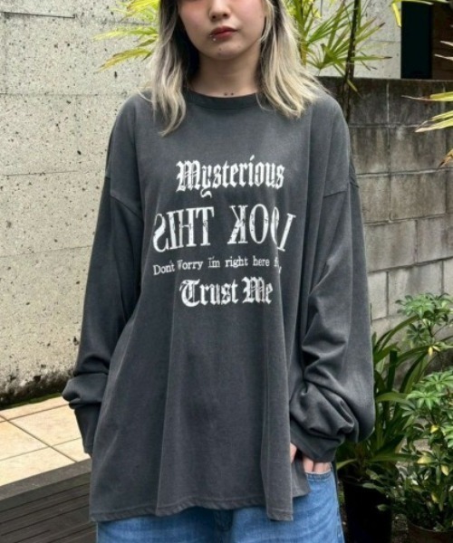 Candy Stripper（キャンディストリッパー）の「LOOK THIS PIGMENT トップス（Tシャツ/カットソー・レディース・チャコール/ナチュラル・FREE）」の2枚目の写真