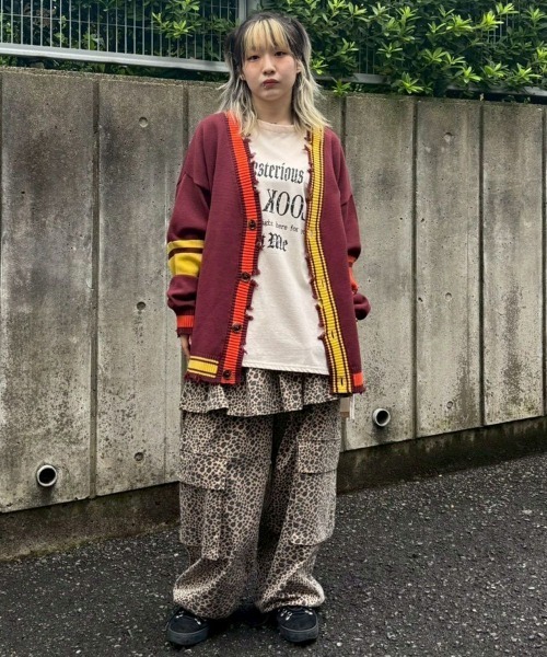 Candy Stripper（キャンディストリッパー）の「LOOK THIS PIGMENT トップス（Tシャツ/カットソー・レディース・チャコール/ナチュラル・FREE）」の8枚目の写真