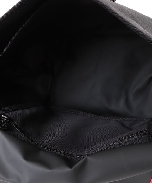 Manhattan Portage(マンハッタンポーテージ)の「NYLON MESSENGER BAG JR (SM) BP W/DIV LVL TMP(メッセンジャーバッグ・メンズ・ブラック・SMALL)」の20枚目の写真