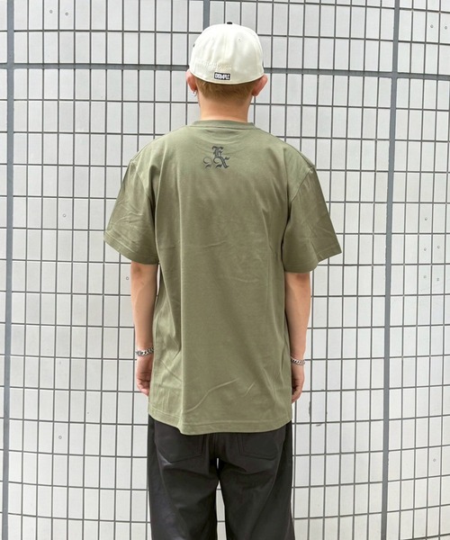 EXAMPLE(エグザンプル)の「EXAMPLE OLD EX LOGO S/S TEE(Tシャツ/カットソー・メンズ・ホワイト/ホワイト系その他/ライトオリーブ/チャコール・M/L/XL/XXL)」の20枚目の写真