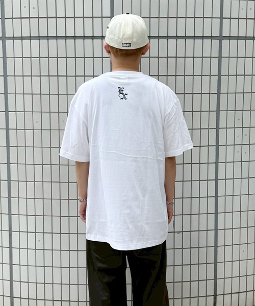 EXAMPLE(エグザンプル)の「EXAMPLE OLD EX LOGO S/S TEE(Tシャツ/カットソー・メンズ・ホワイト/ホワイト系その他/ライトオリーブ/チャコール・M/L/XL/XXL)」の22枚目の写真