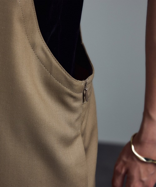 SALON adam et rope'（サロン アダム エ ロペ）の「ウールツイルジャンパースカート（ジャンパースカート・レディース・ベージュ/チャコールグレー・FREE）」の22枚目の写真